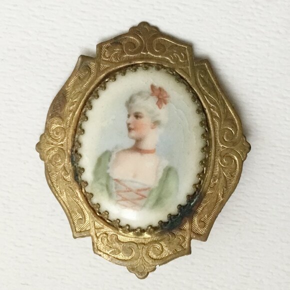 Vintage Hand Painted Portrait Cameo Style Woman Victorian Revival Brooch As Is - Picture 1 of 7